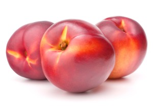 pesche-nettarine-nettarina-pescaby-natika-fotolia-750